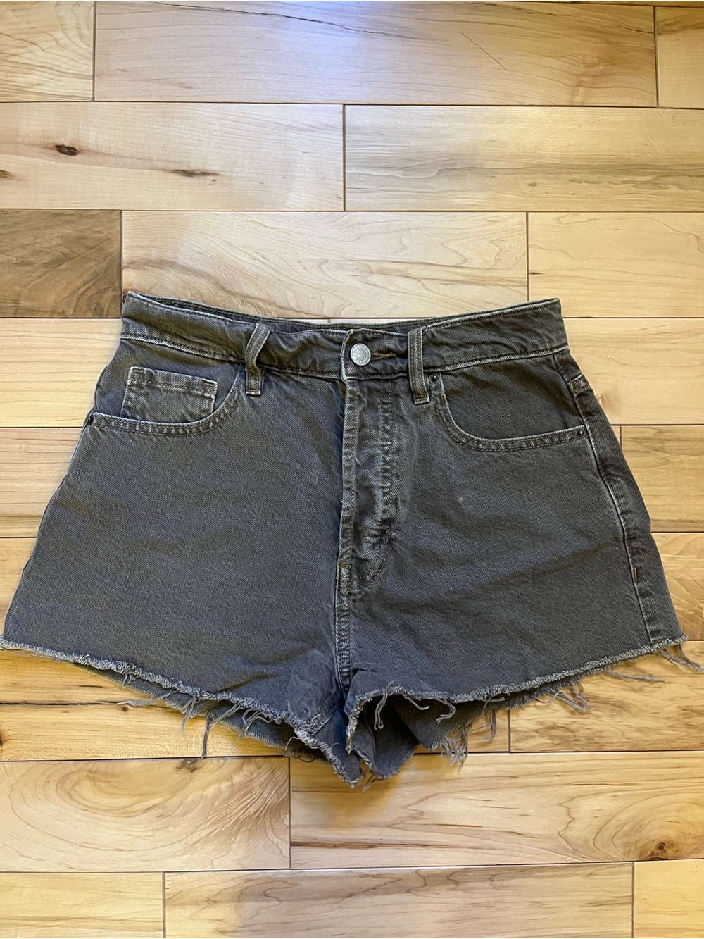 PacSun Women's High-Rise Frayed Hem Jean Shorts - Brown